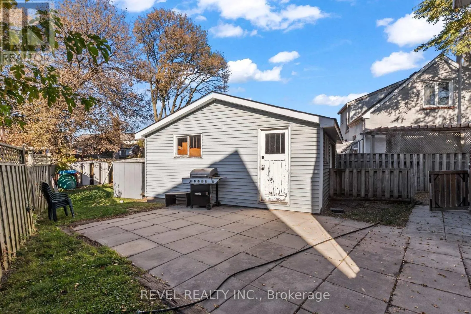 UNIT 2 - 1100 SIMCOE STREET S