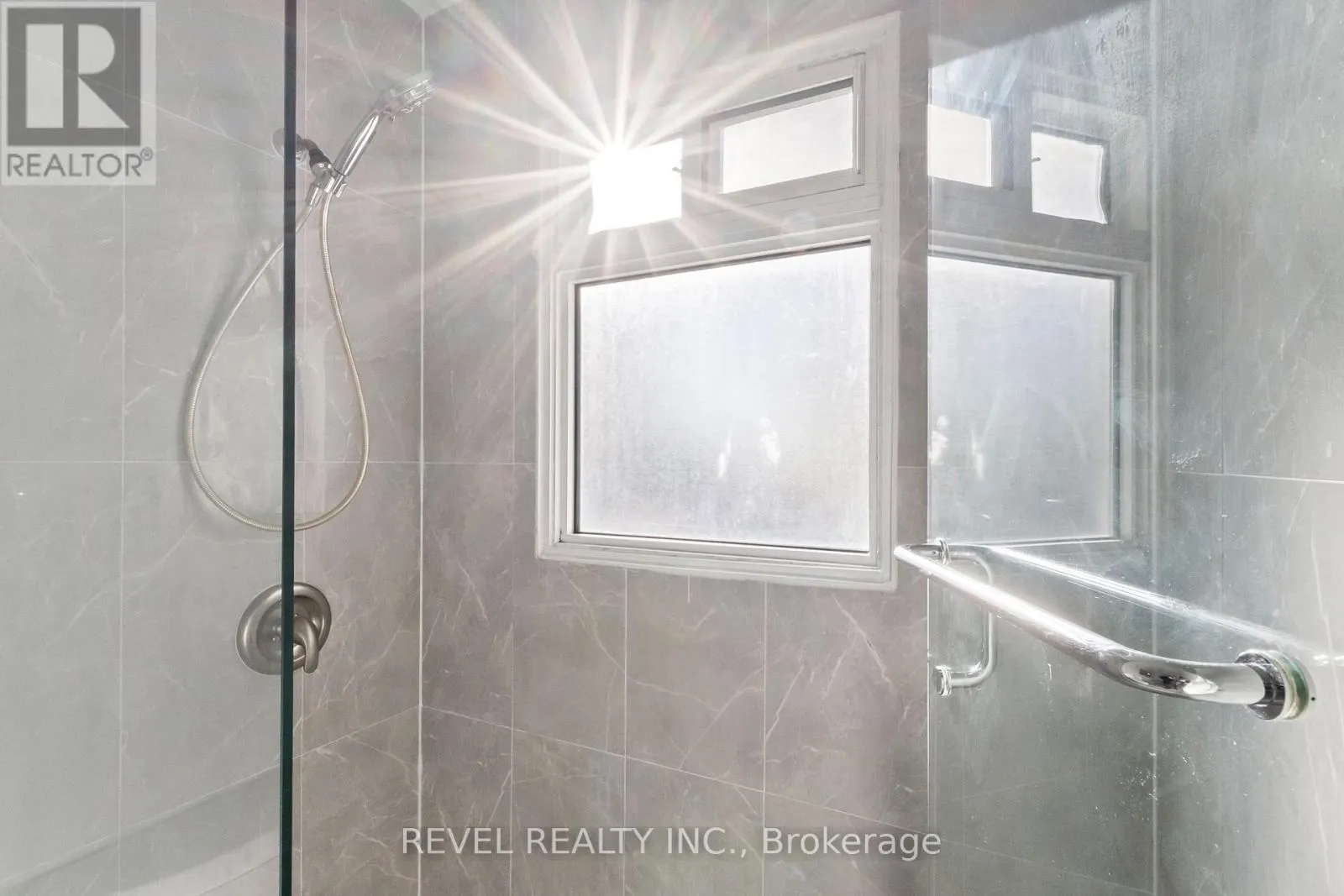 UNIT 2 - 1100 SIMCOE STREET S
