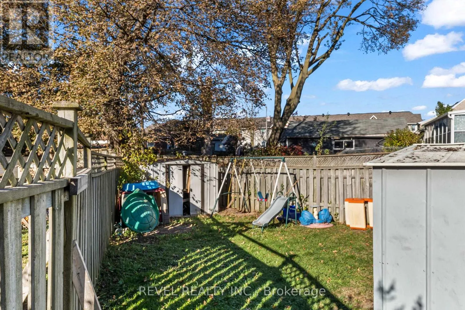 UNIT 2 - 1100 SIMCOE STREET S