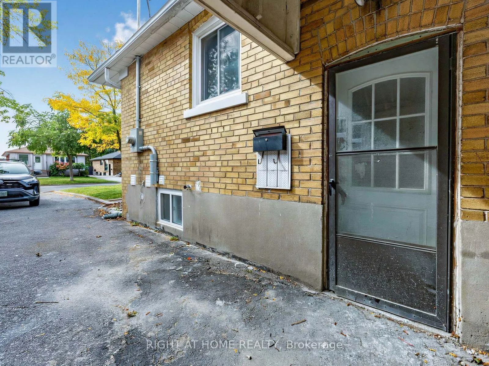 BASEMENT - 75 BARRYMORE ROAD