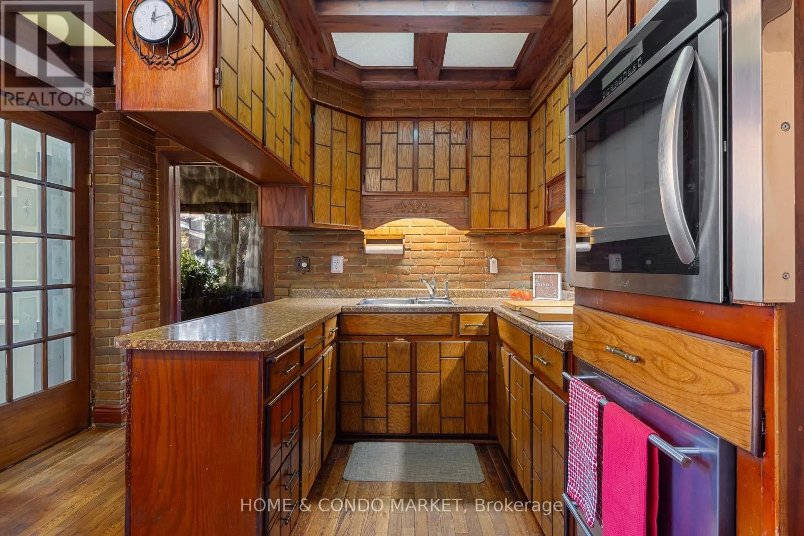 164 BROOKSIDE DRIVE