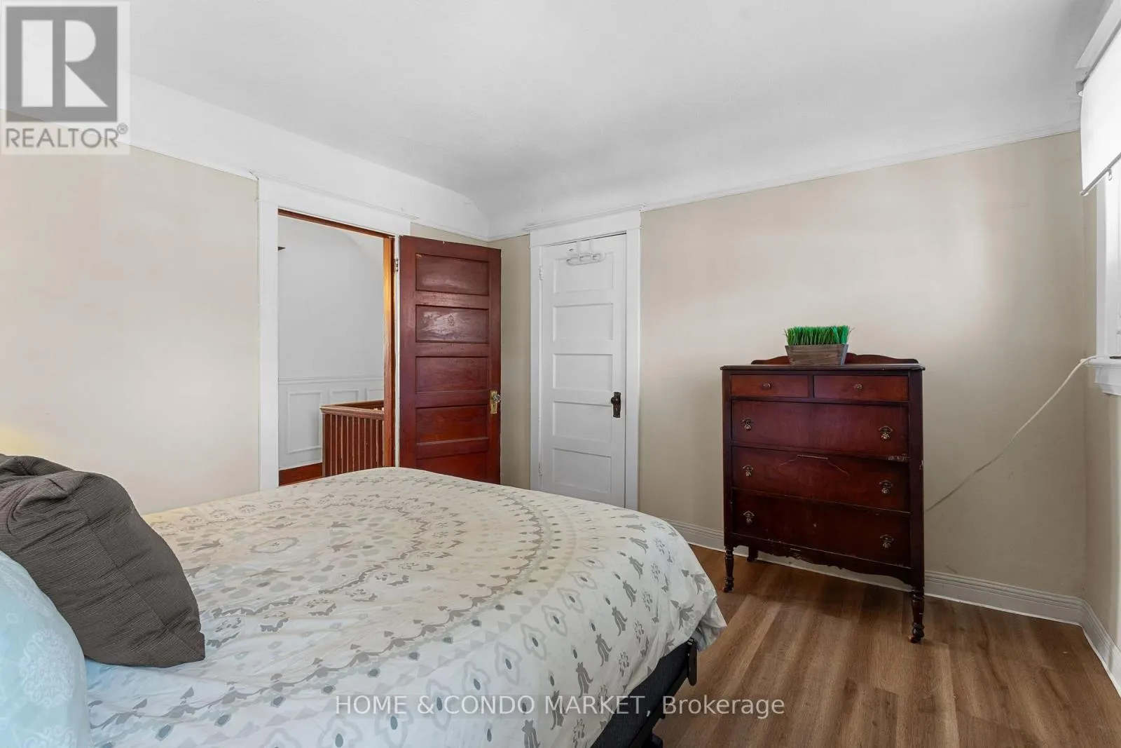 164 BROOKSIDE DRIVE
