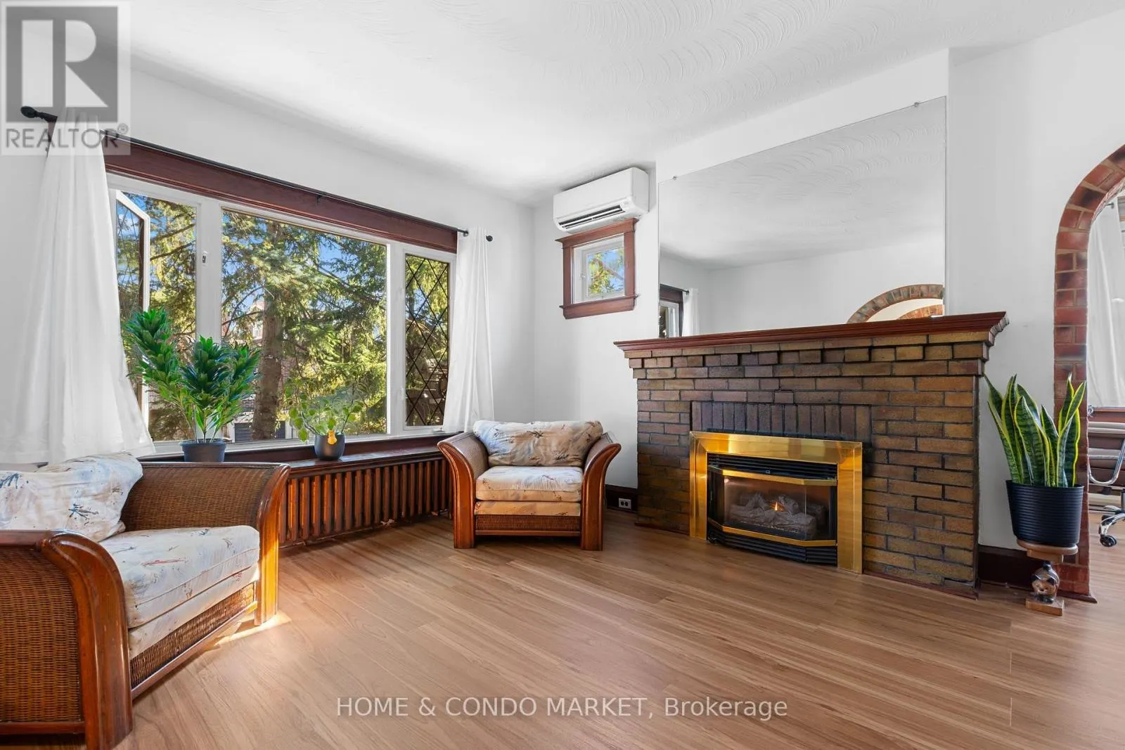 164 BROOKSIDE DRIVE