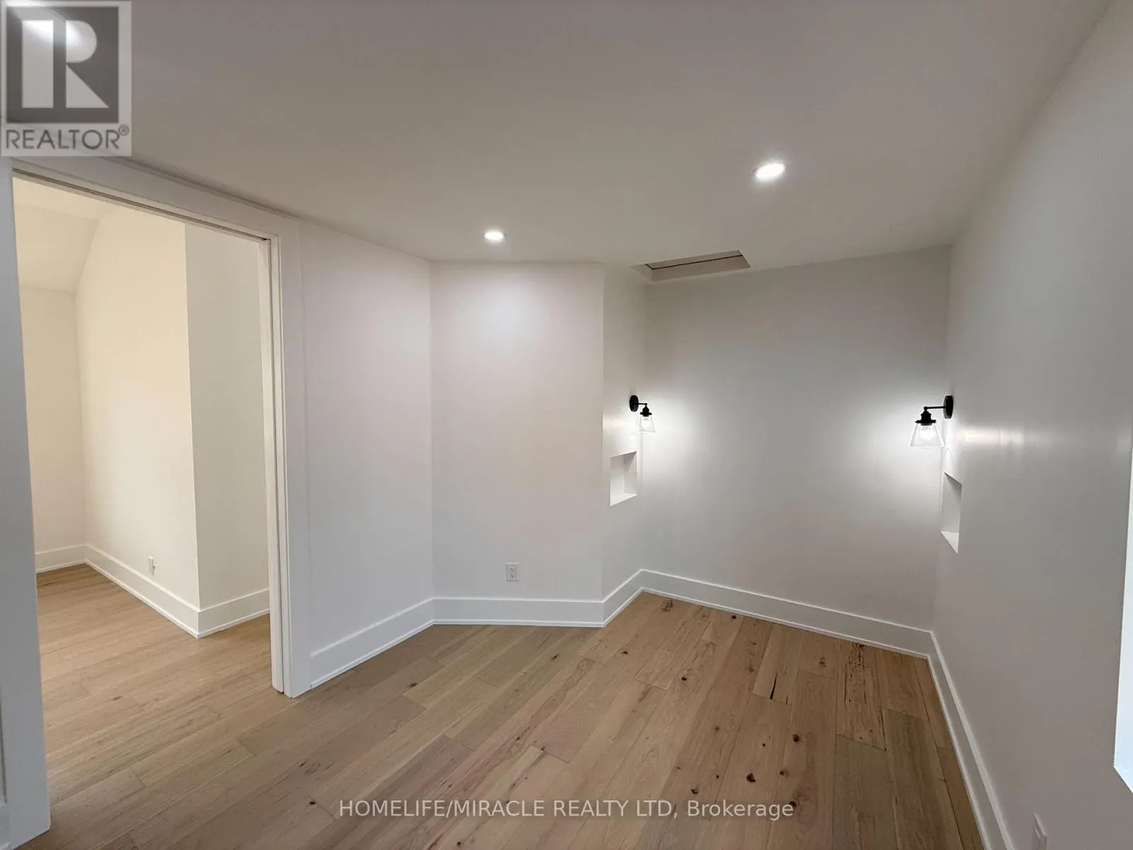 20 SHANEEN BOULEVARD
