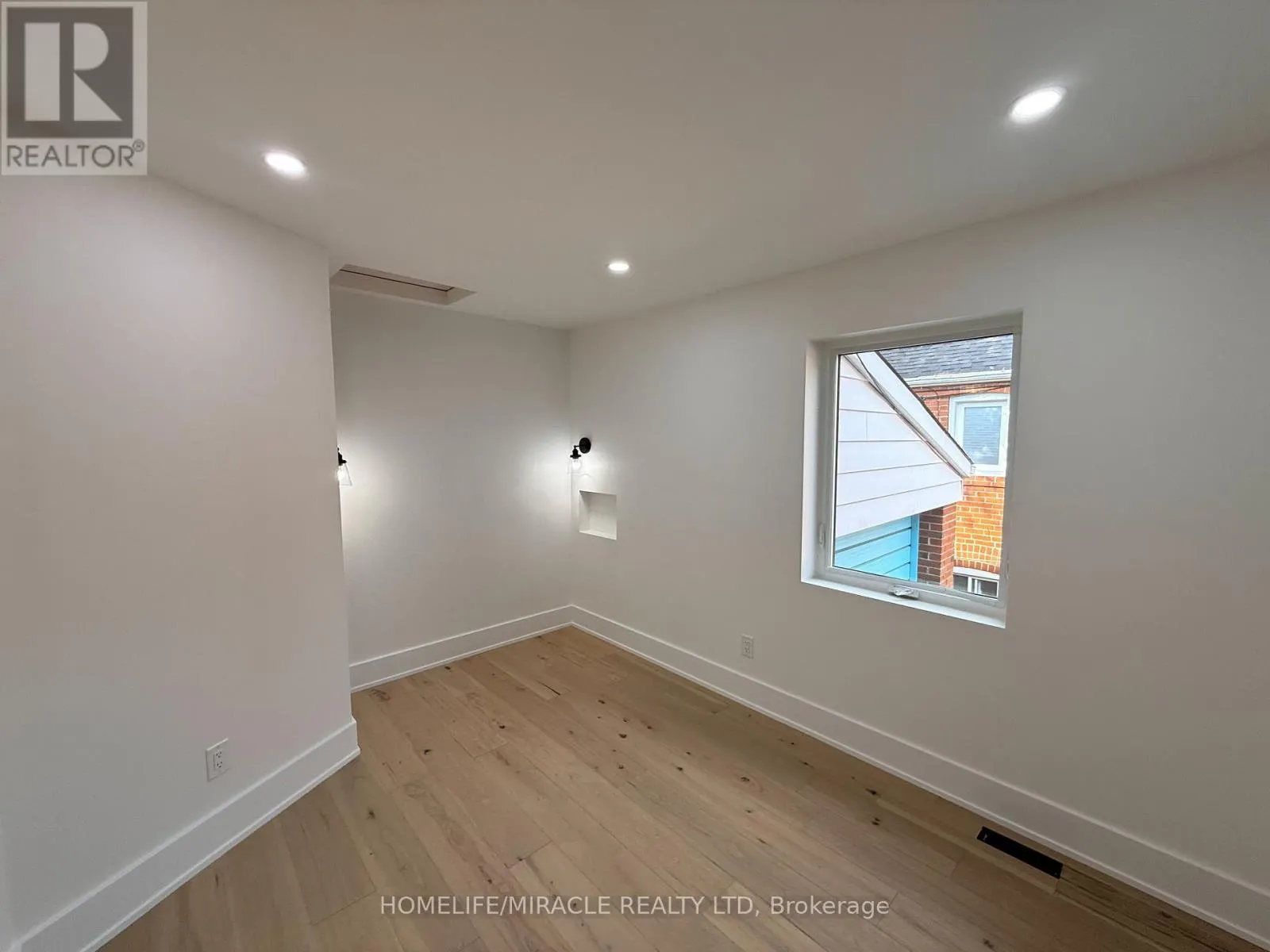 20 SHANEEN BOULEVARD