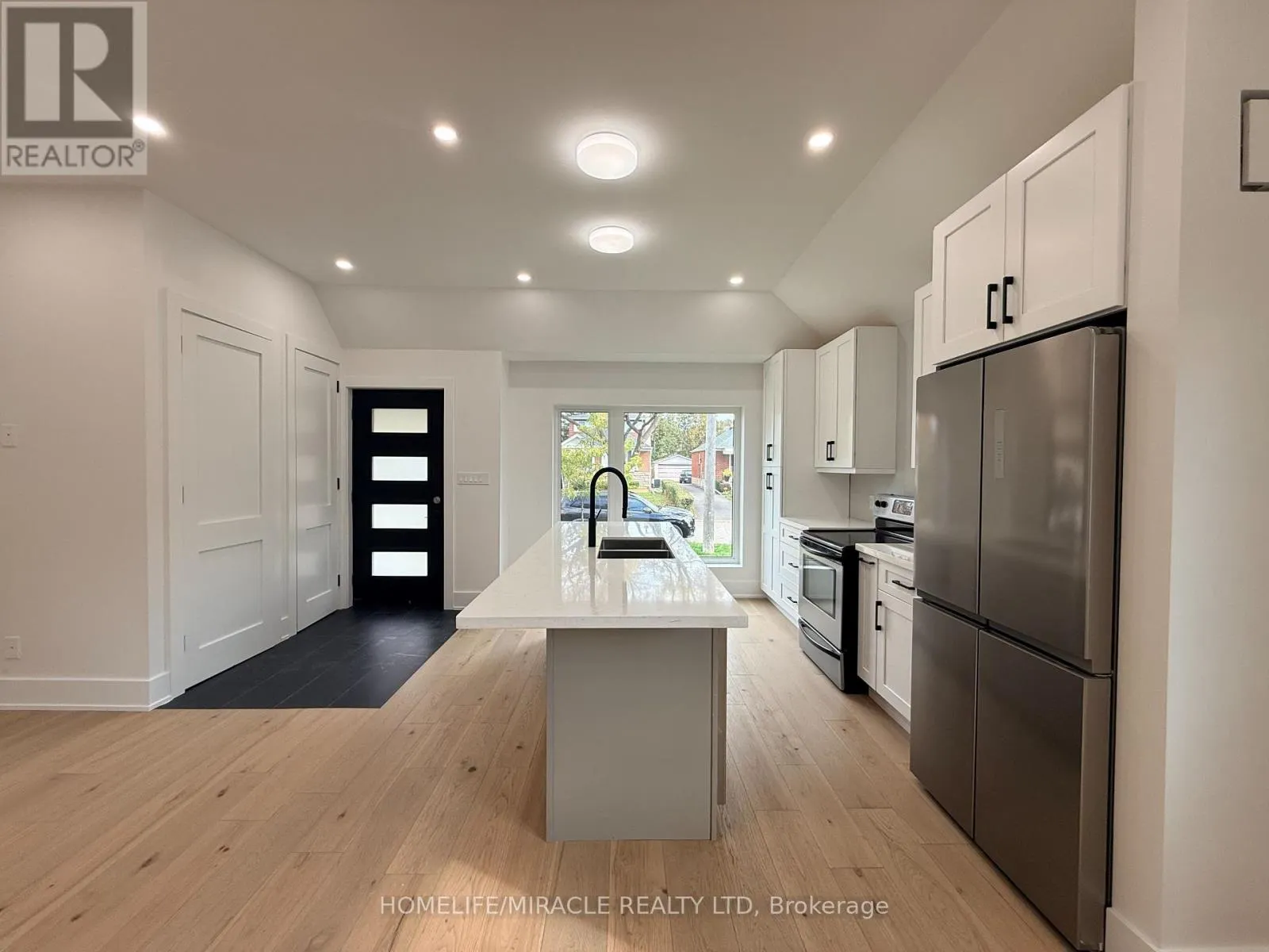 20 SHANEEN BOULEVARD