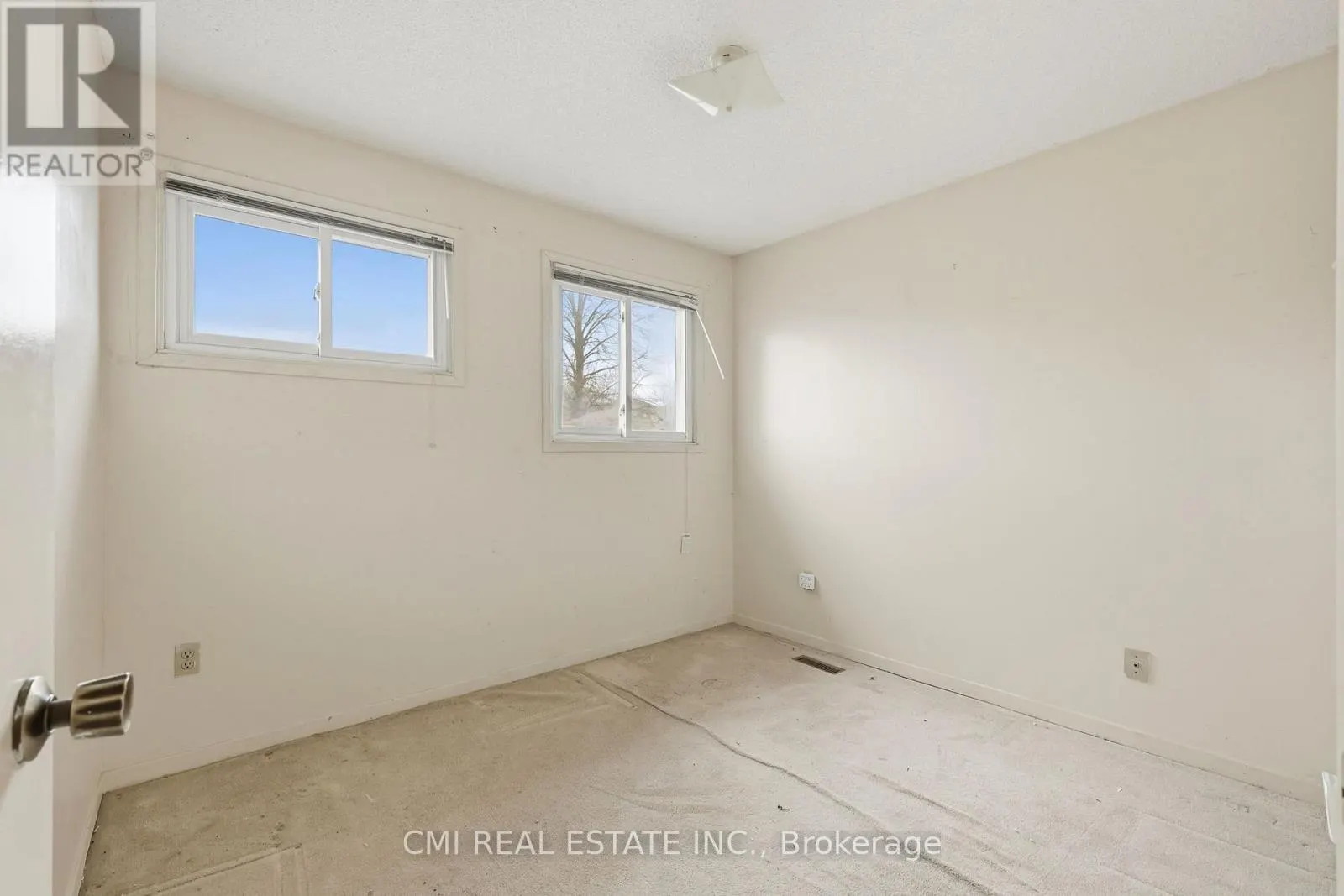 2275 CHAPMAN COURT