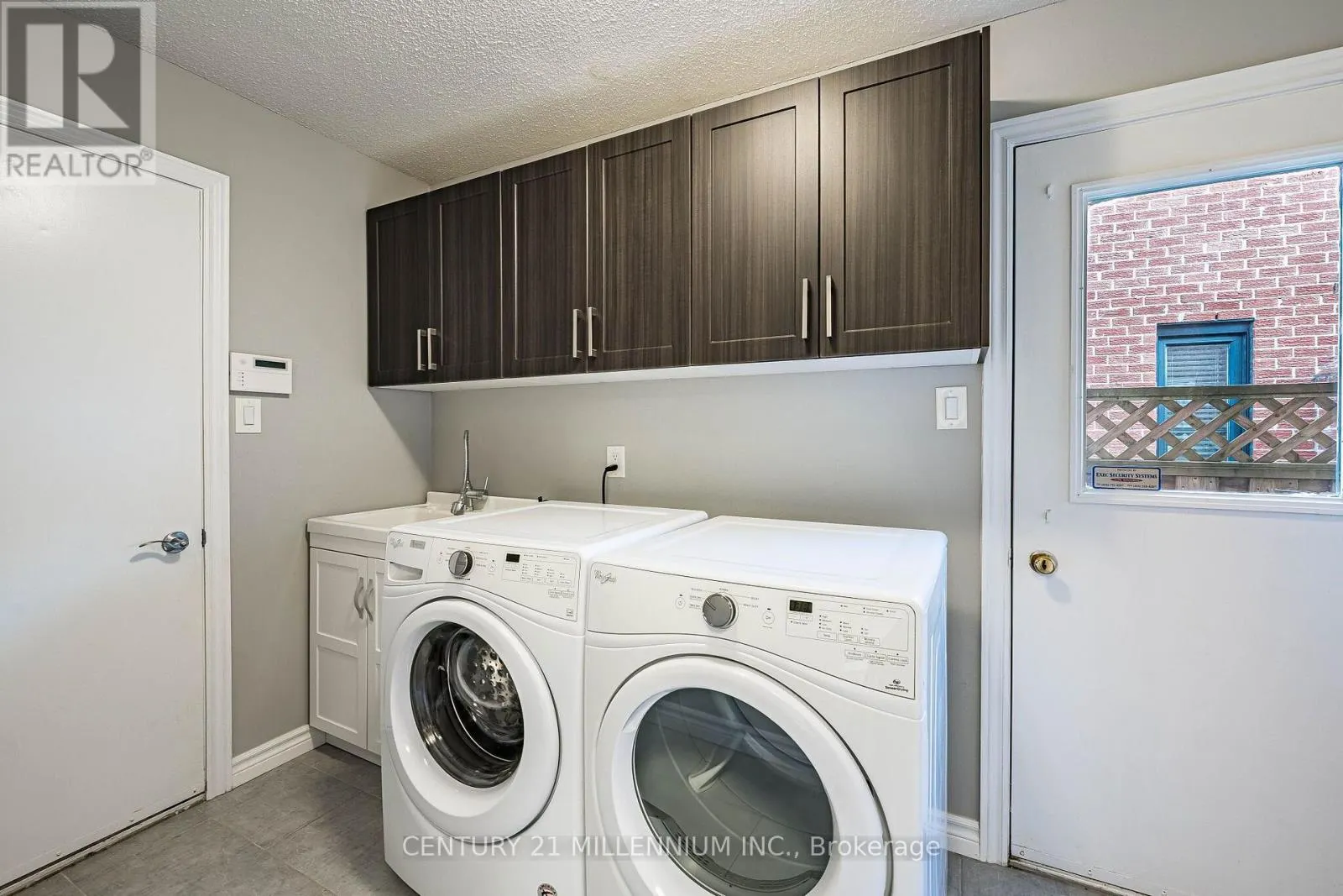 31 DURNESS AVENUE