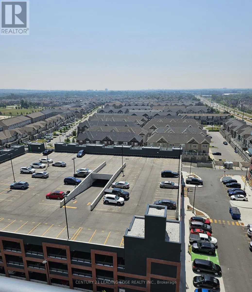 1125 - 2545 SIMCOE STREET N