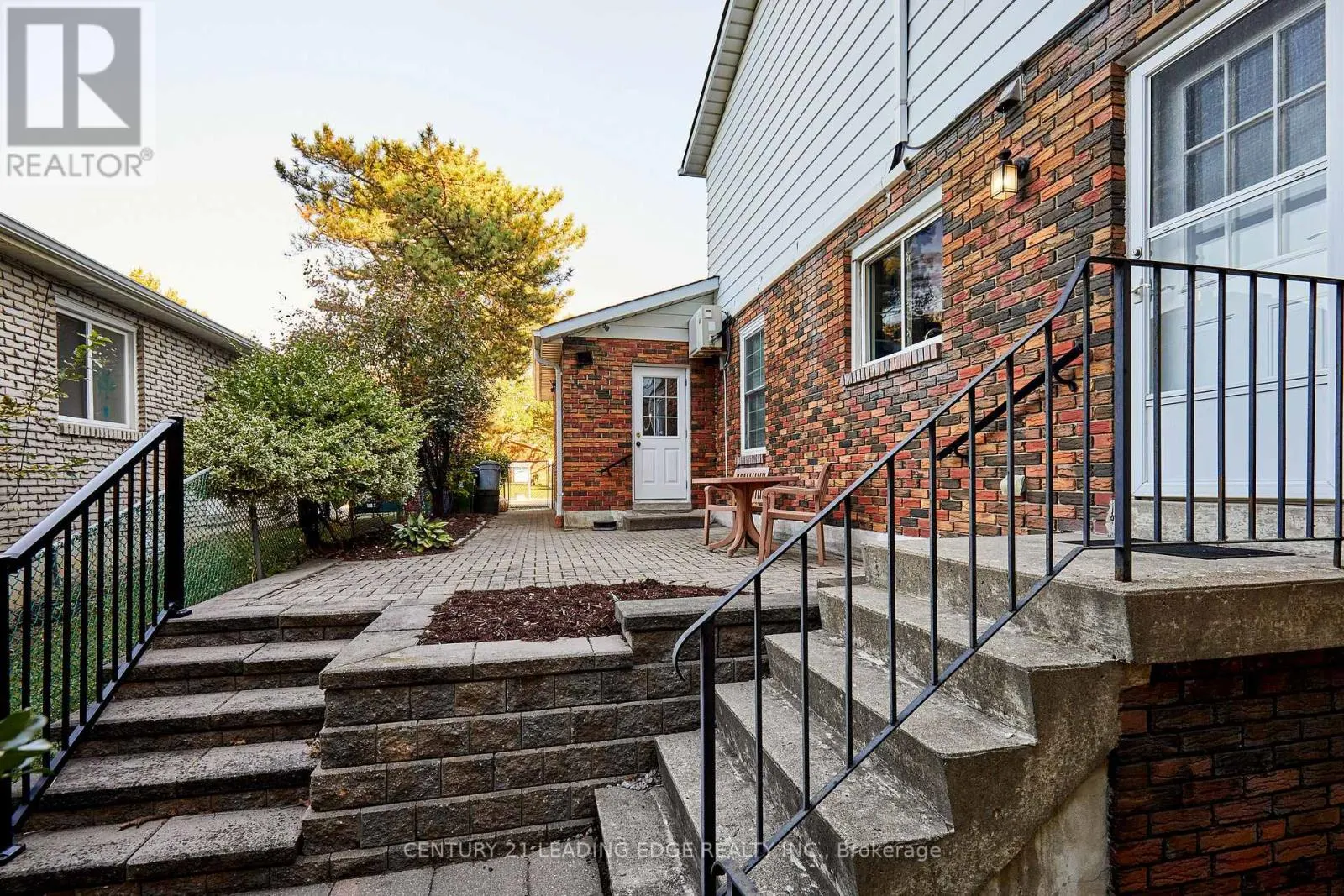 777 HUNTINGWOOD DRIVE