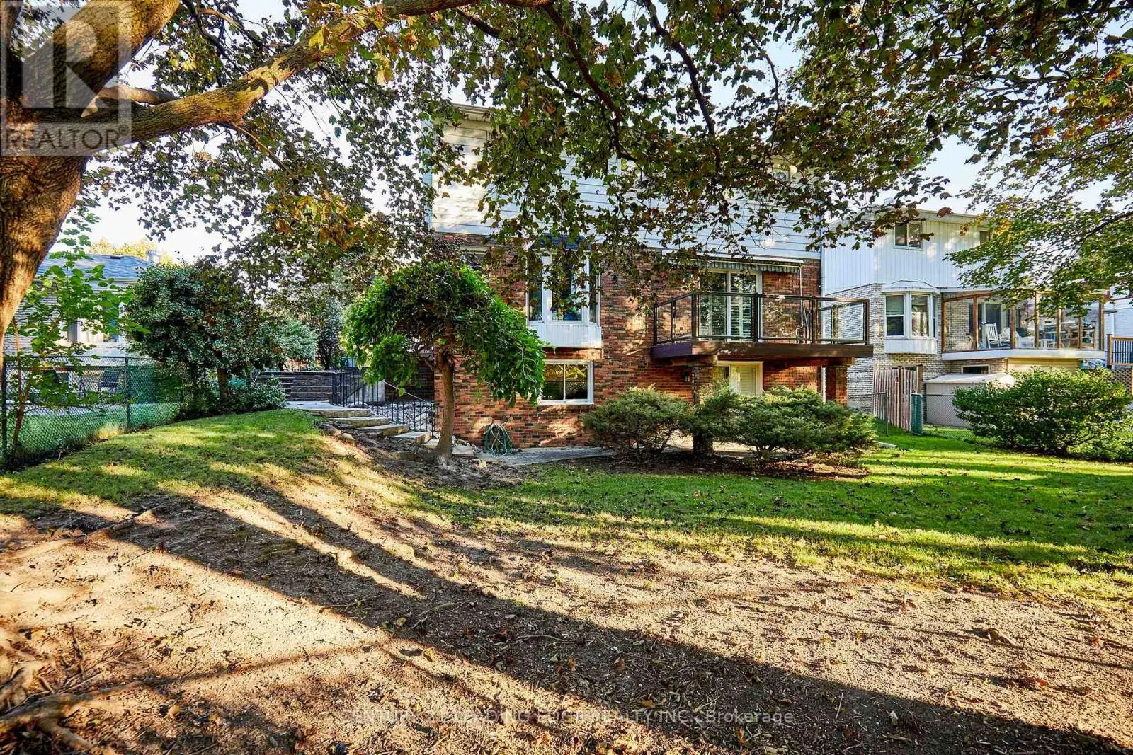 777 HUNTINGWOOD DRIVE