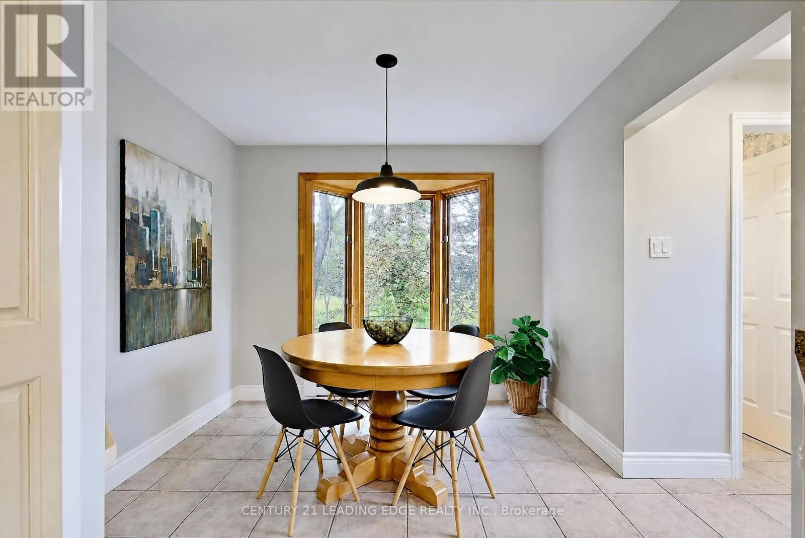 777 HUNTINGWOOD DRIVE