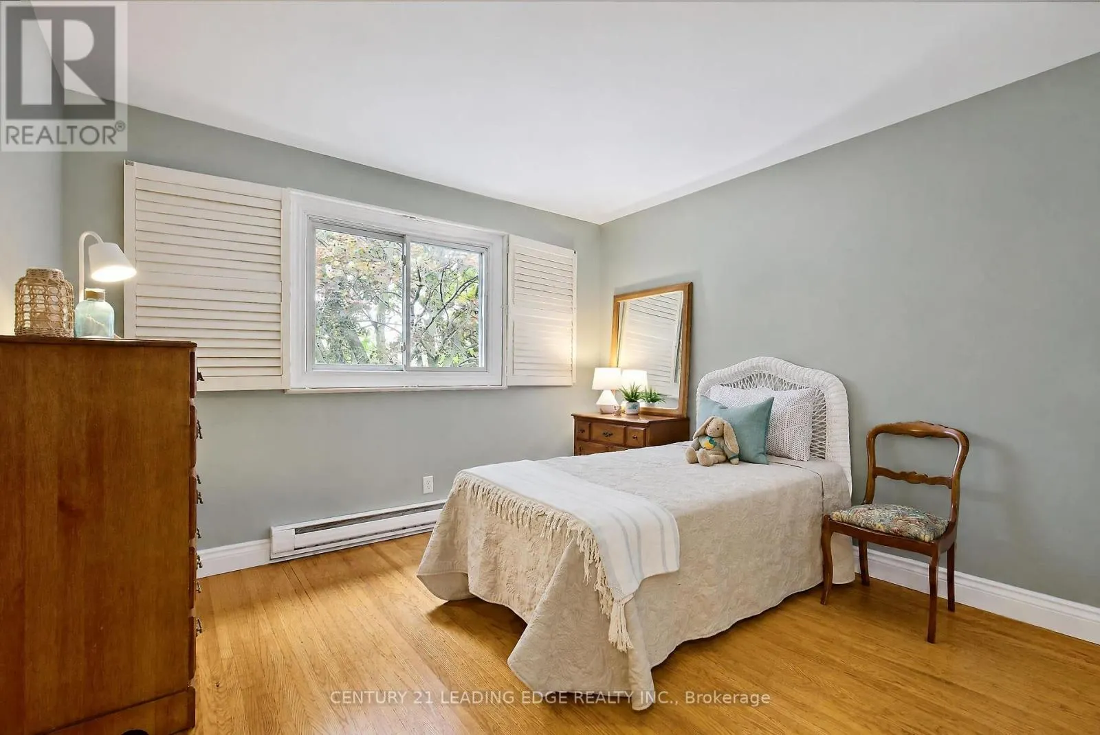 777 HUNTINGWOOD DRIVE