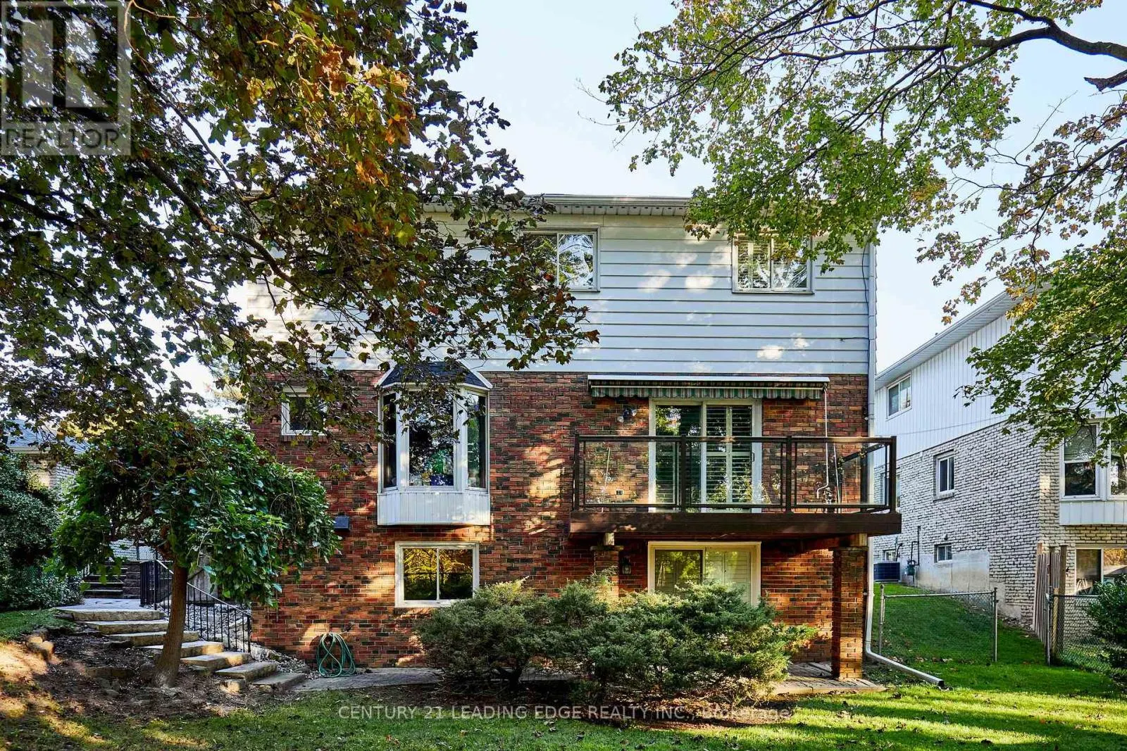777 HUNTINGWOOD DRIVE