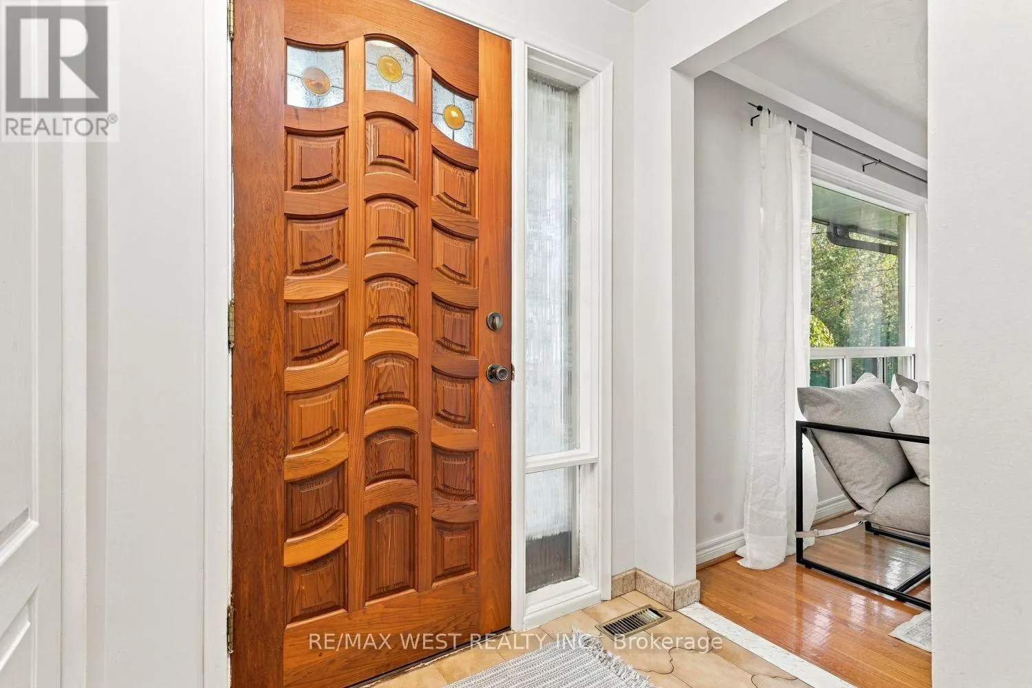 27 GARDENTREE STREET