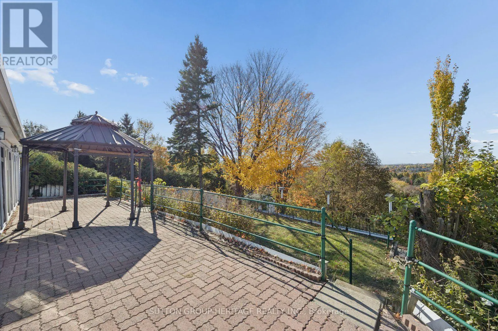 140 LABRADOR DRIVE