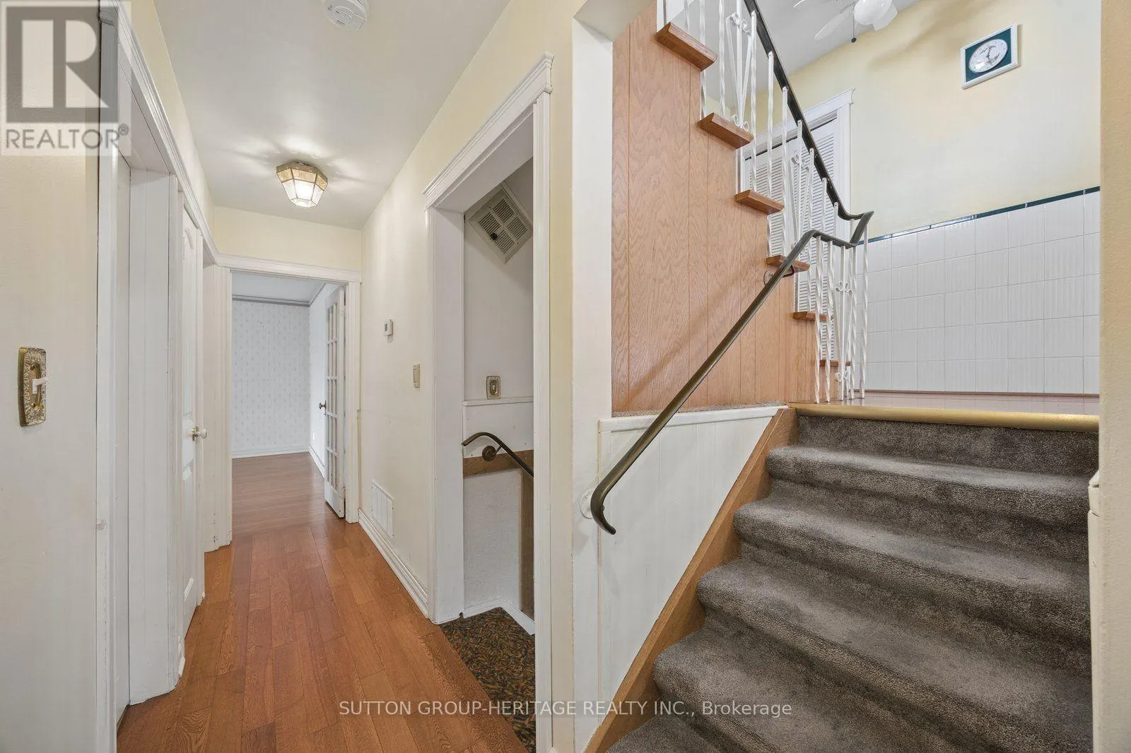 140 LABRADOR DRIVE