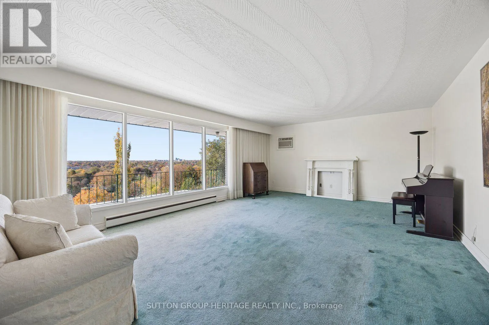 140 LABRADOR DRIVE