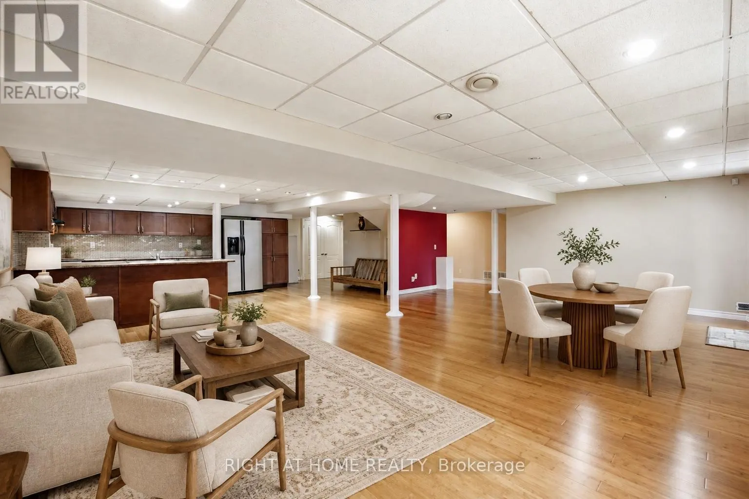 1427 ALDERGROVE COURT