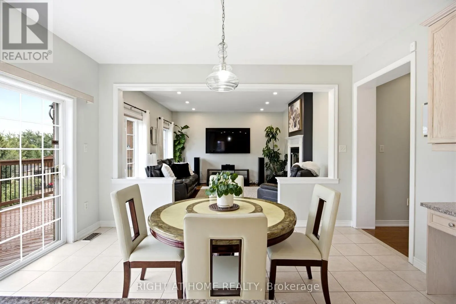 1427 ALDERGROVE COURT
