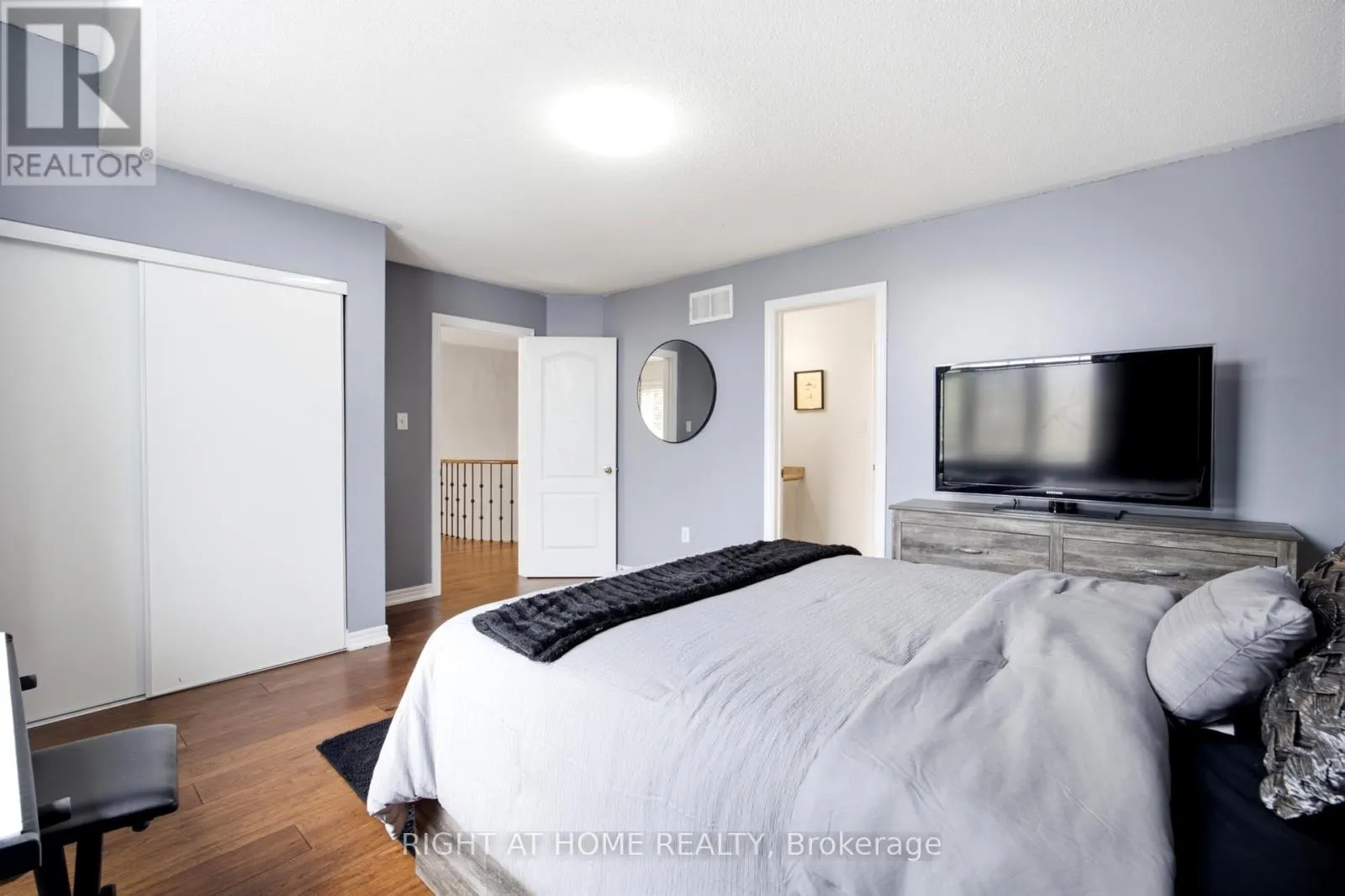 1427 ALDERGROVE COURT
