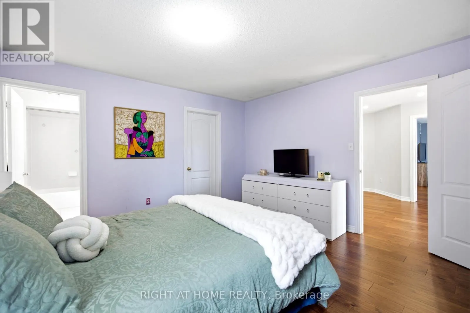 1427 ALDERGROVE COURT