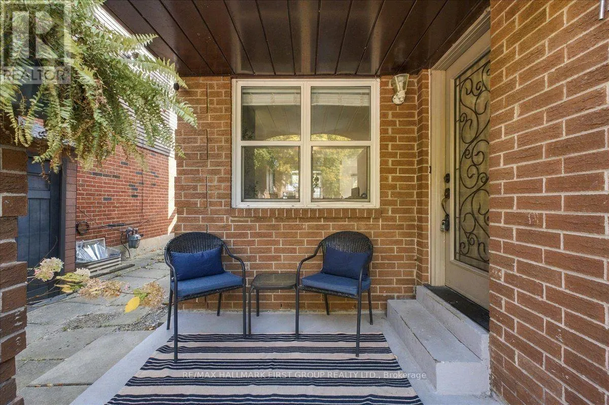 1168 CEDARCROFT CRESCENT