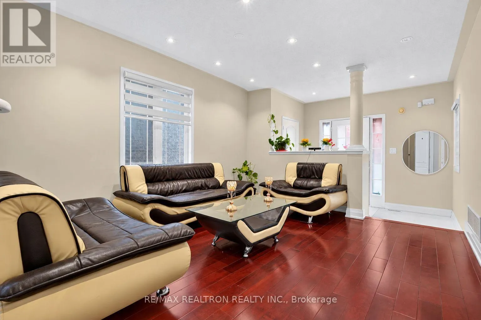 11 MIDDLECOTE DRIVE