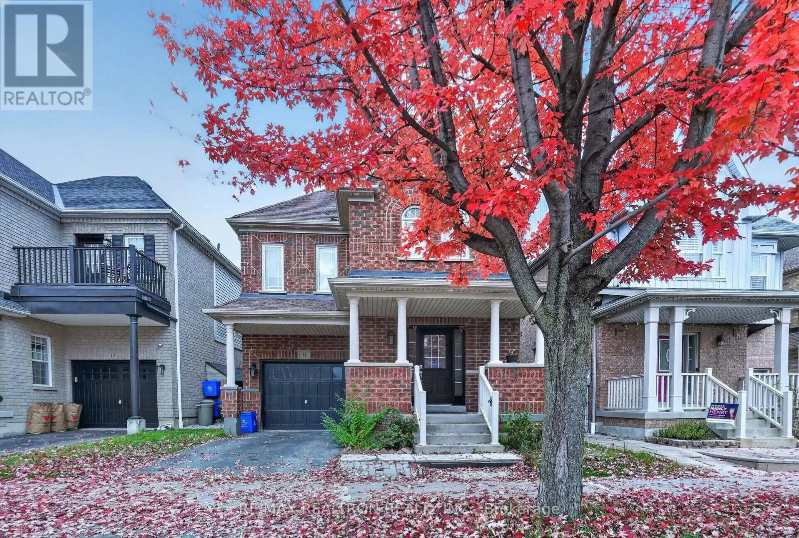 11 MIDDLECOTE DRIVE