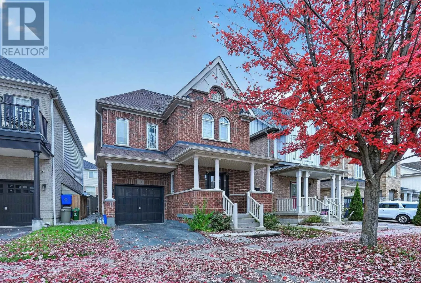 11 MIDDLECOTE DRIVE