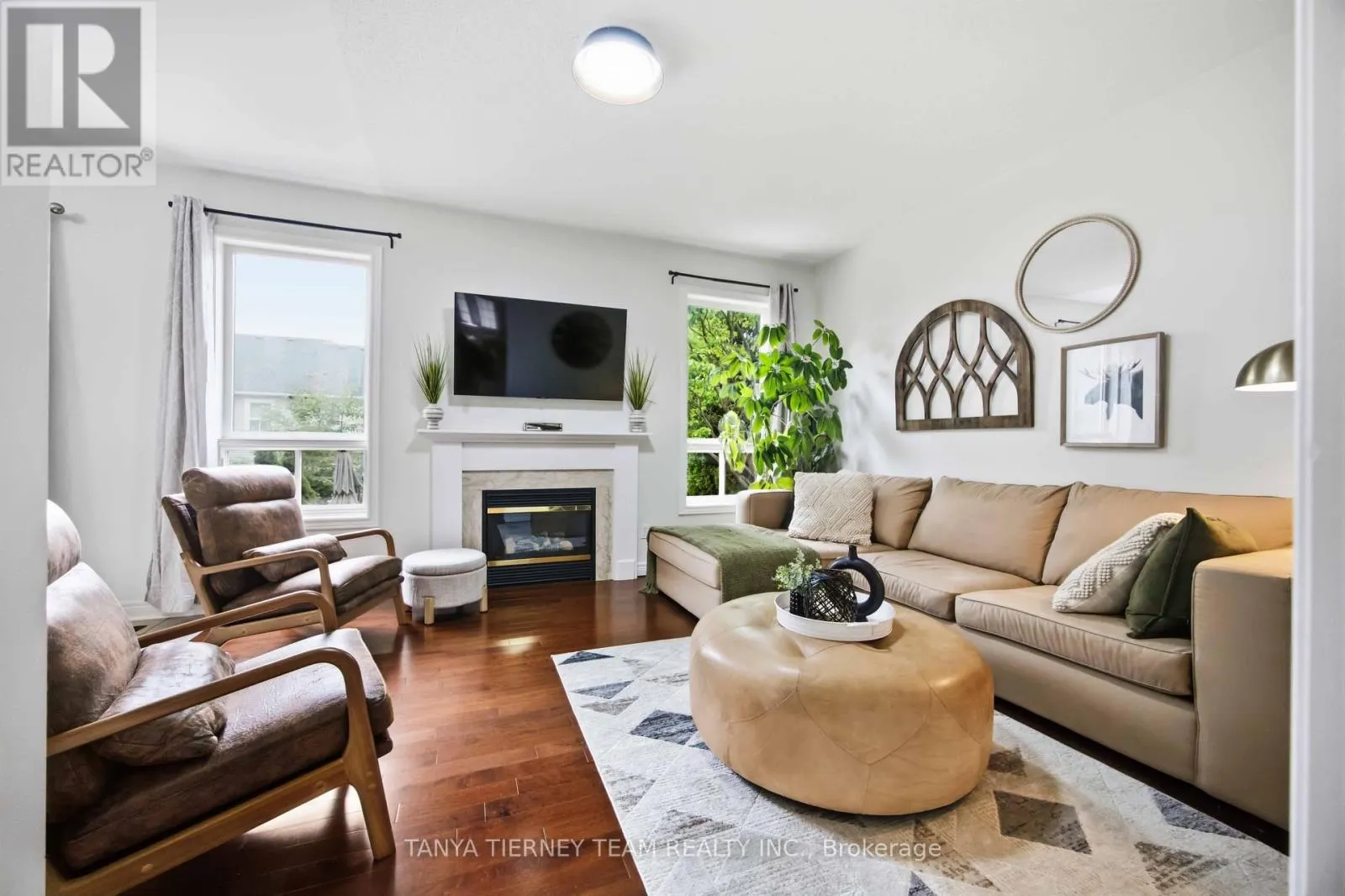 17 CODY AVENUE
