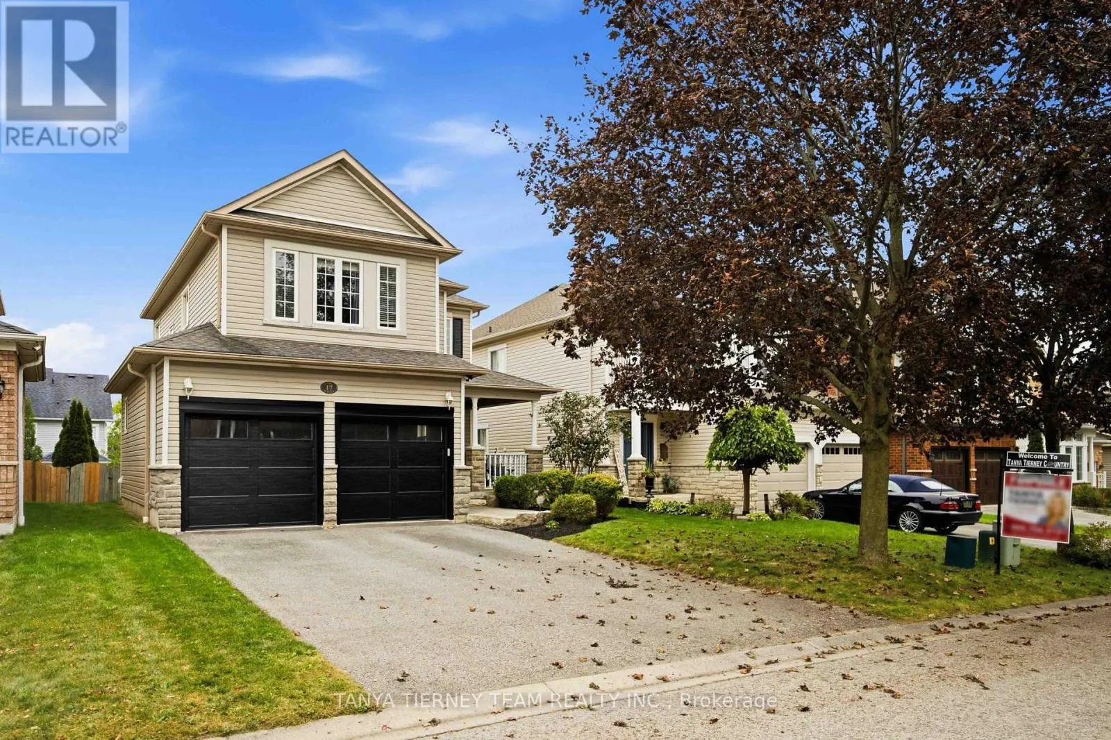 17 CODY AVENUE