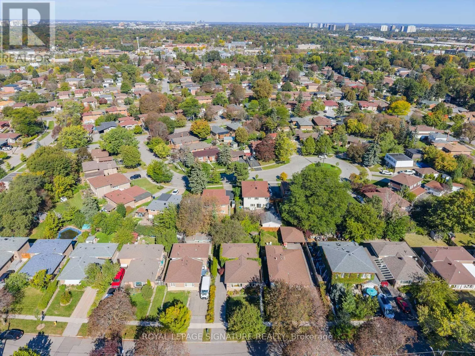 46 MANORGLEN CRESCENT