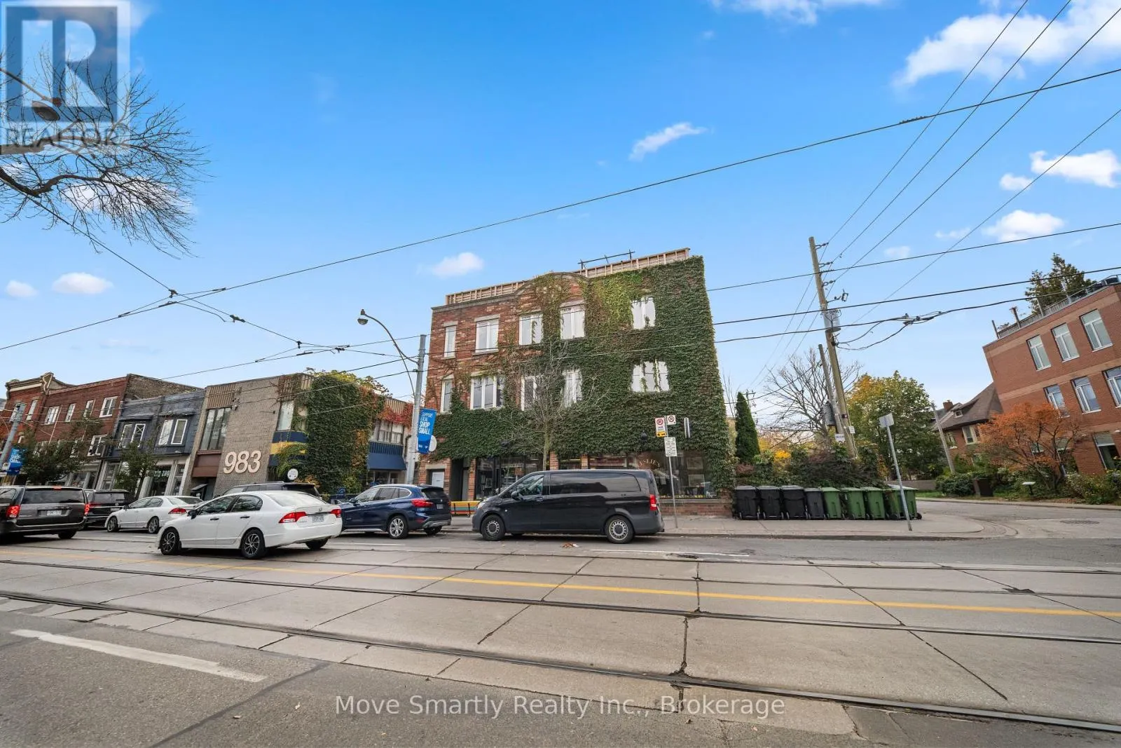 969 QUEEN STREET E