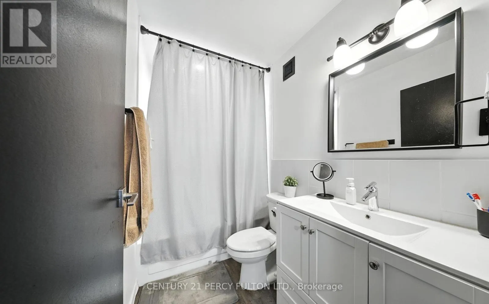 1212 - 2 GLAMORGAN AVENUE