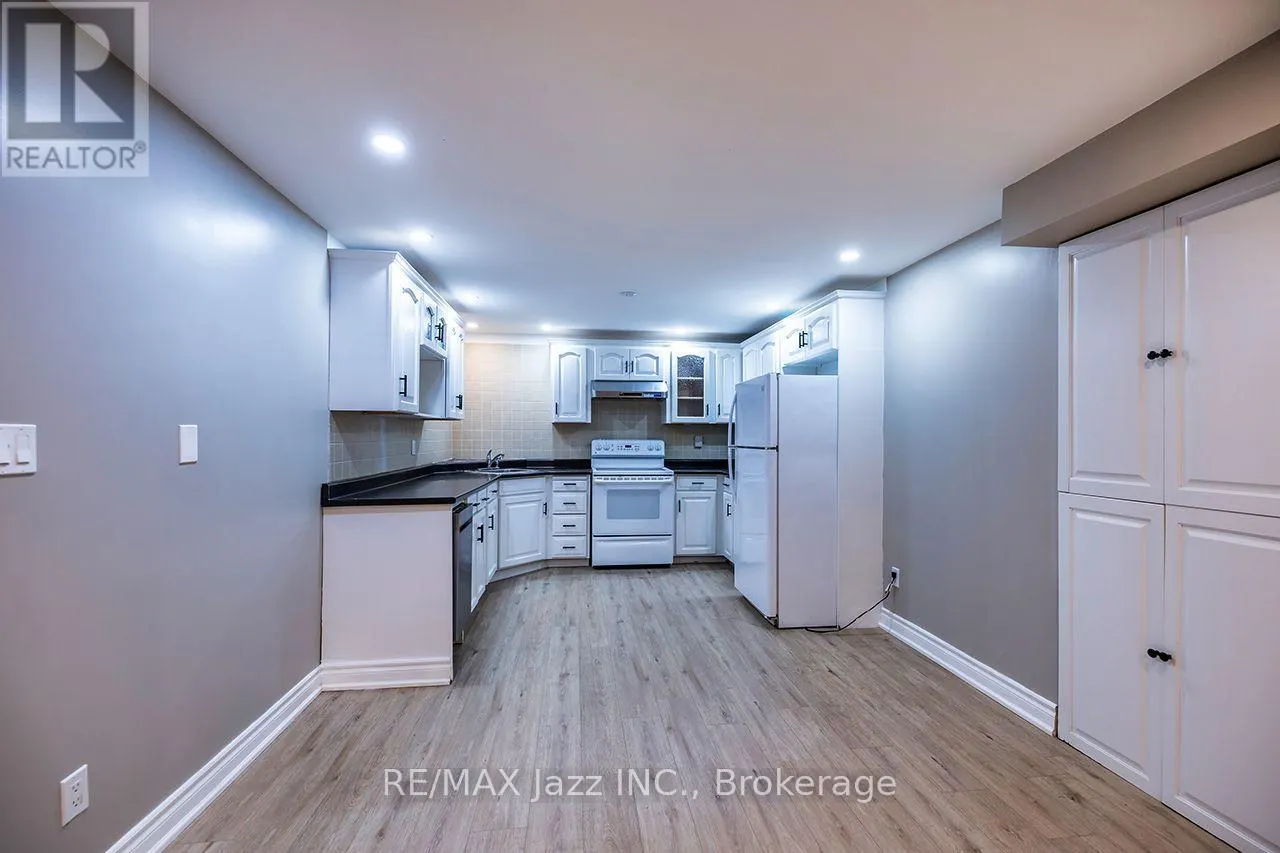 LOWER - 14 ARNOLD CRESCENT #Lower