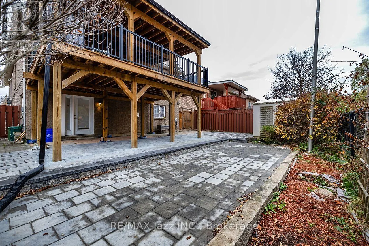 LOWER - 14 ARNOLD CRESCENT #Lower