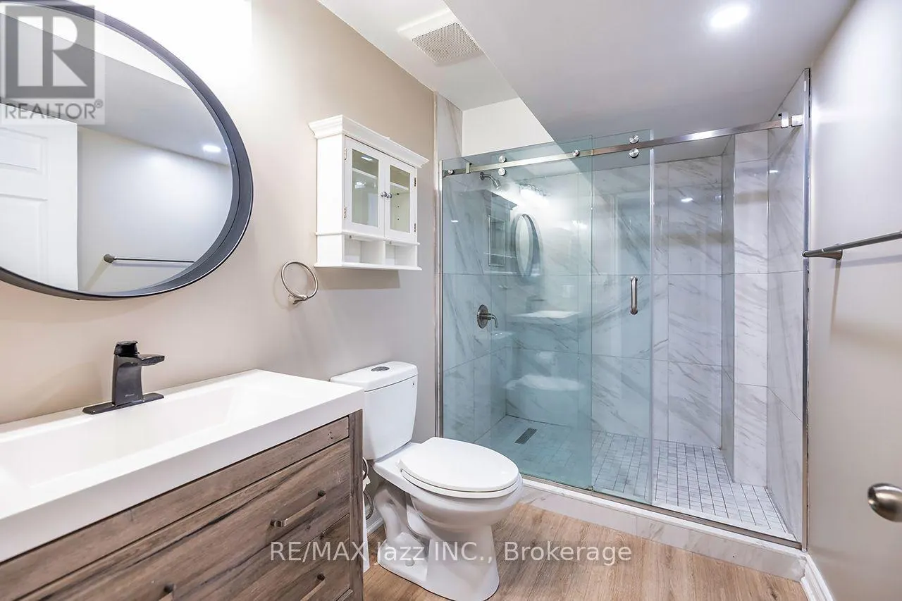 LOWER - 14 ARNOLD CRESCENT #Lower