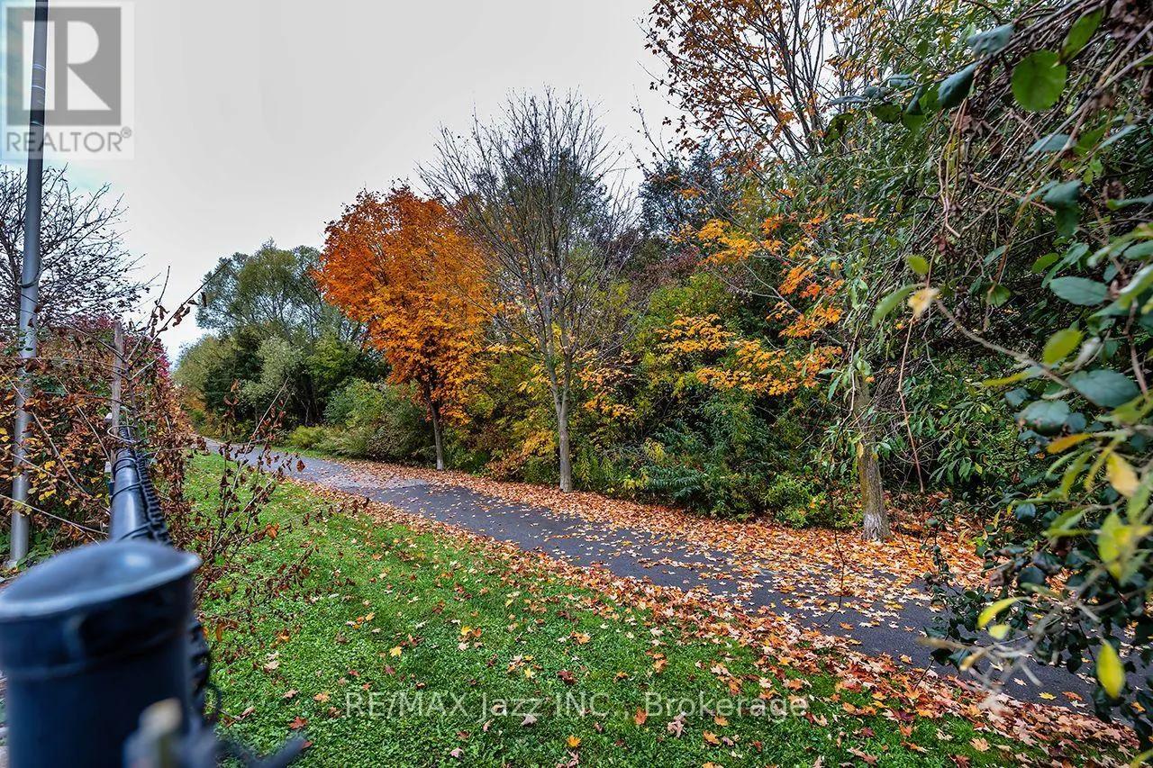 LOWER - 14 ARNOLD CRESCENT #Lower