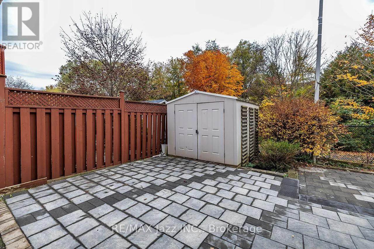 LOWER - 14 ARNOLD CRESCENT #Lower