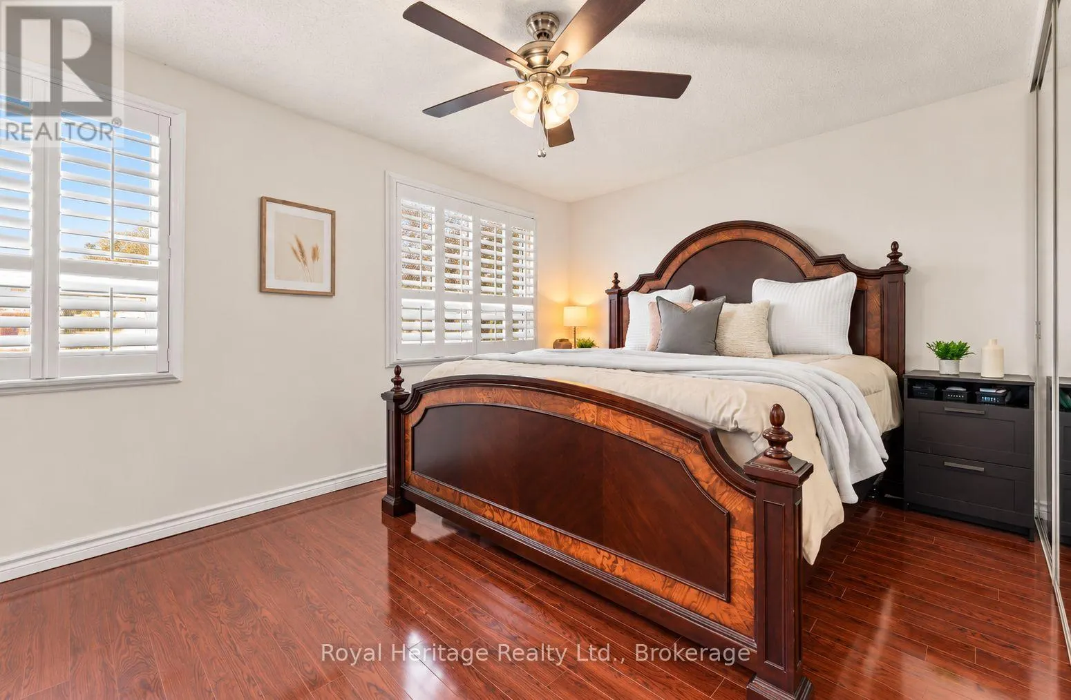 1795 BRONTE SQUARE