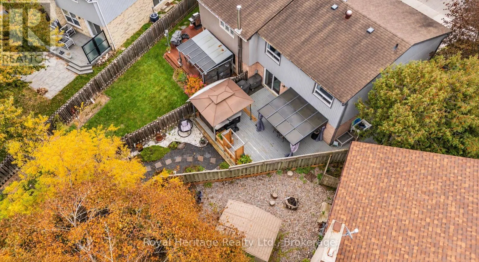 1795 BRONTE SQUARE
