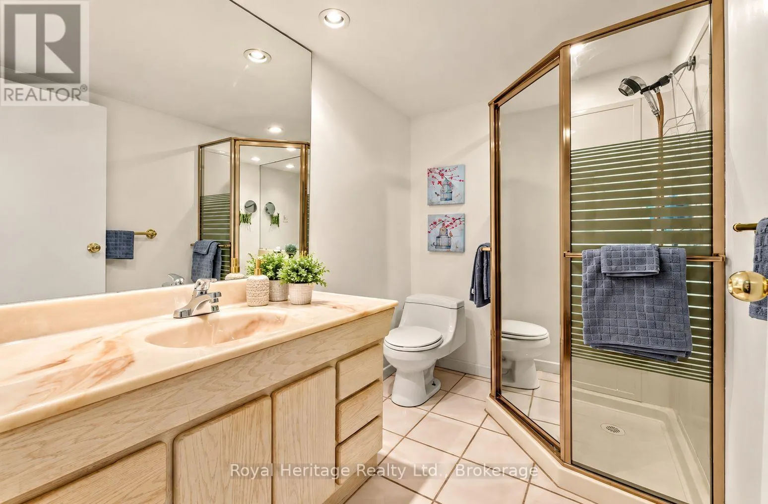 1795 BRONTE SQUARE