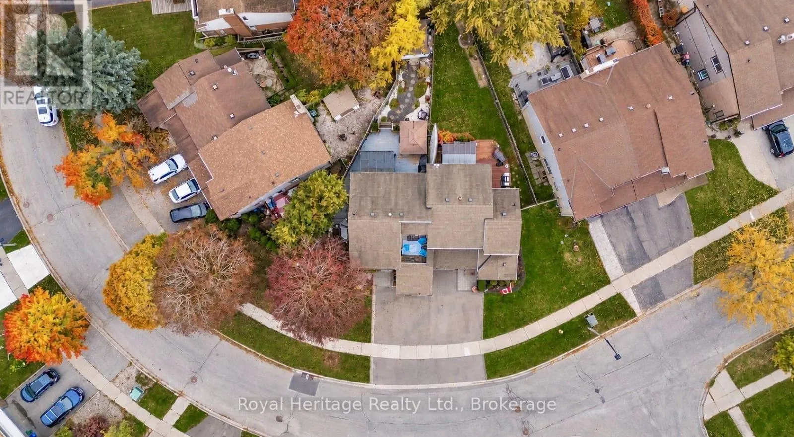 1795 BRONTE SQUARE