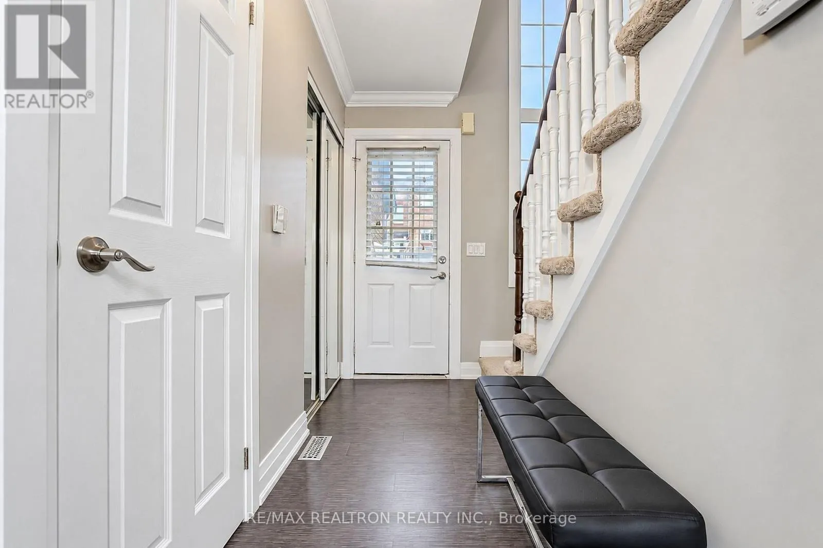 32 TROWELL LANE