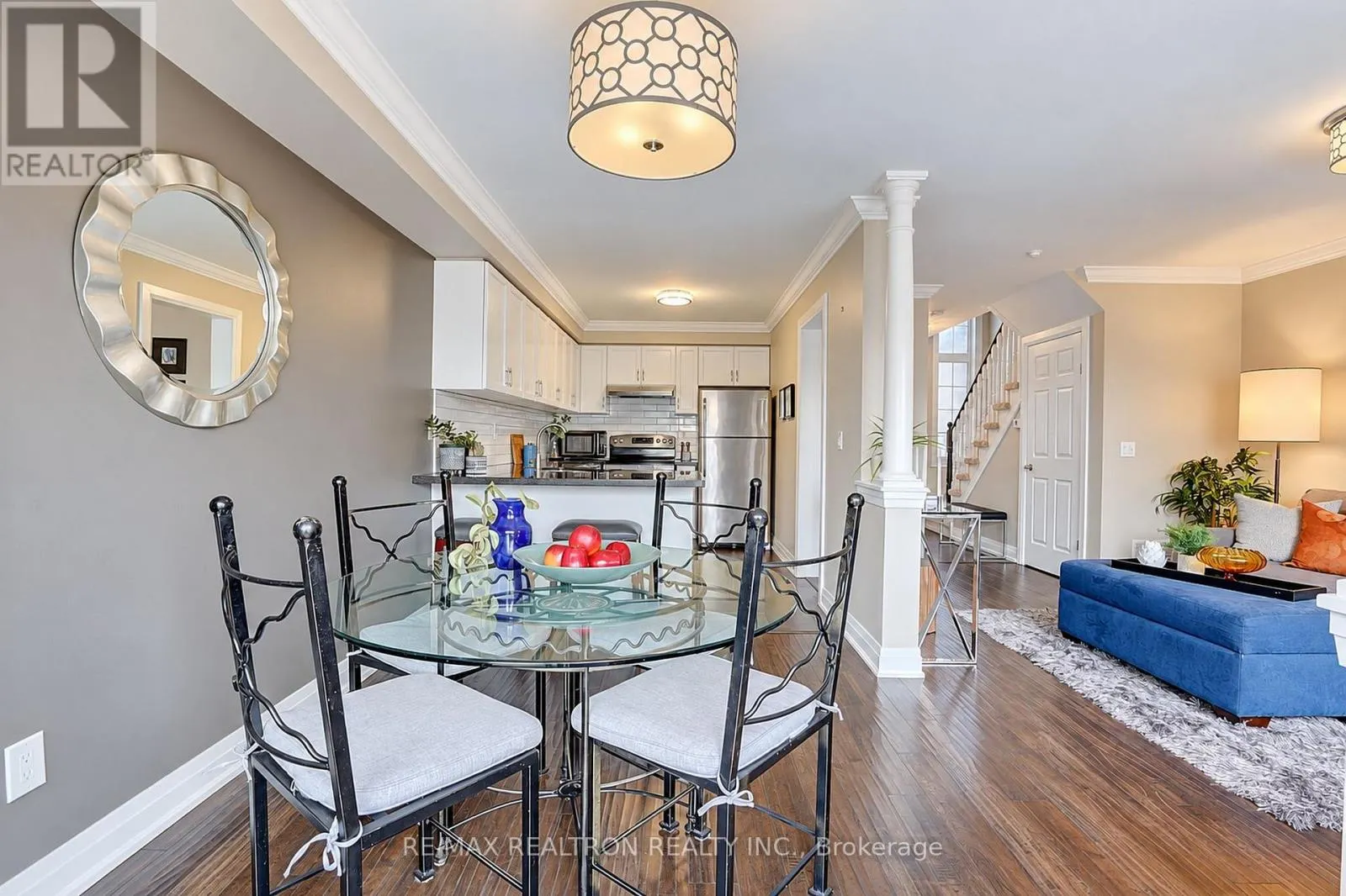 32 TROWELL LANE