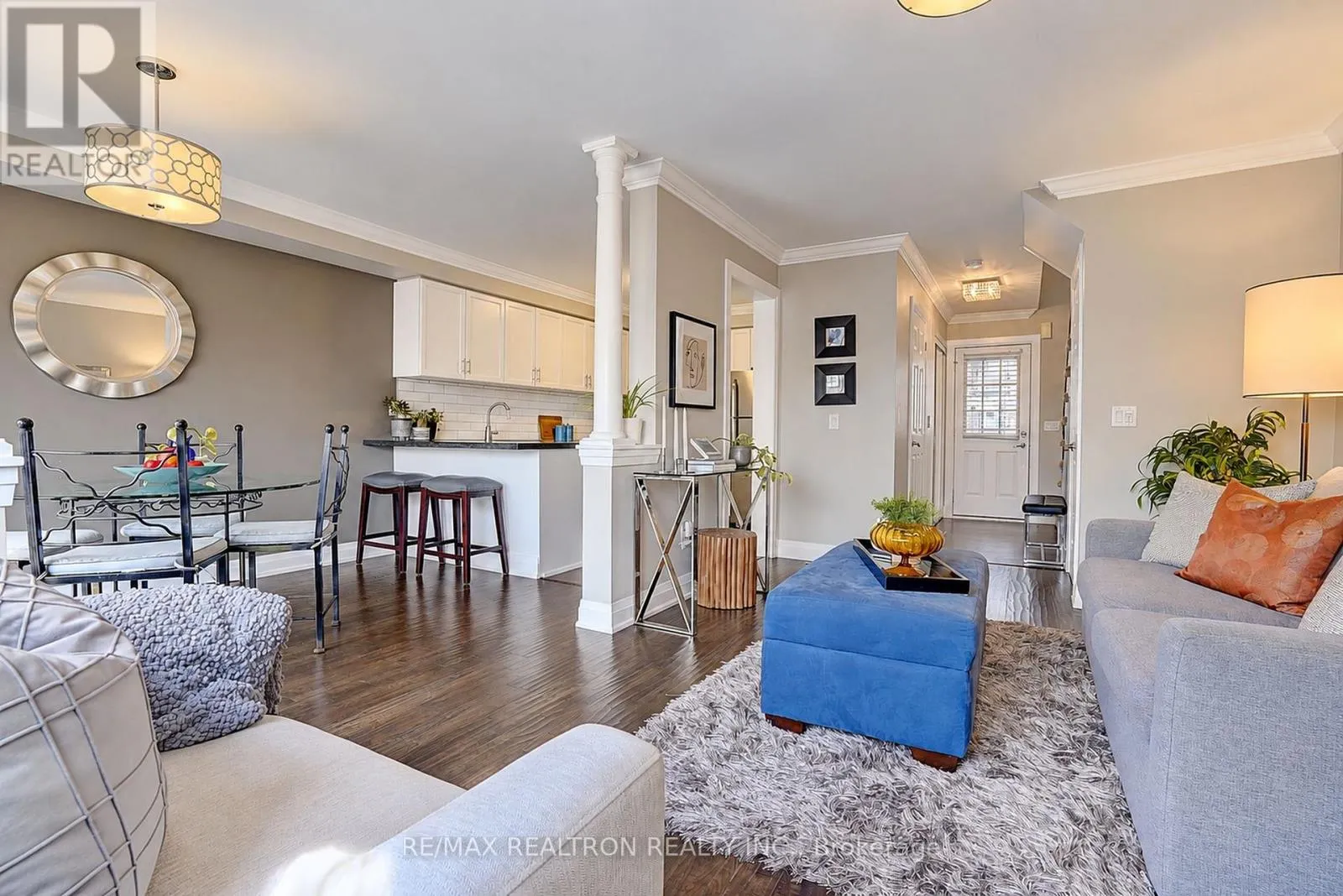 32 TROWELL LANE