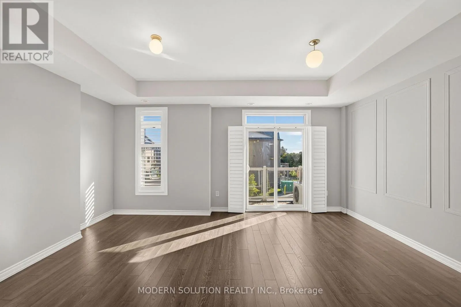 94 - 2584 WILLIAM JACKSON DRIVE