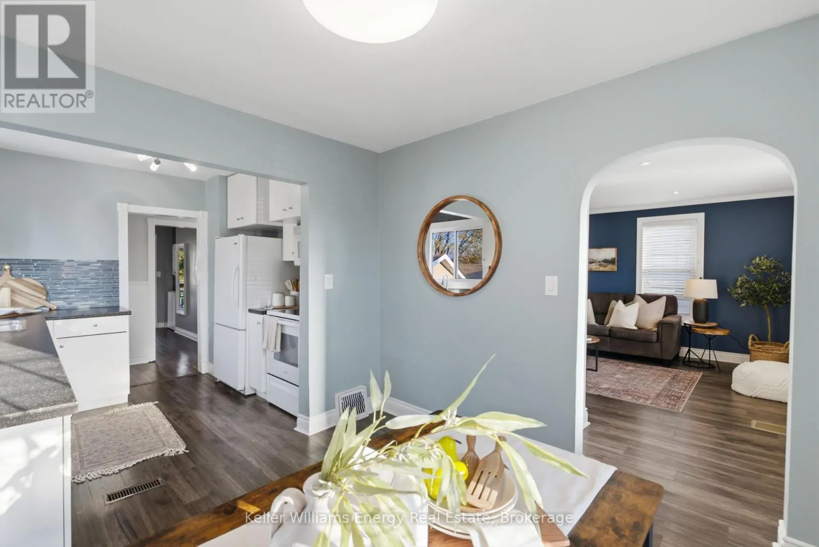 359 RITSON ROAD N