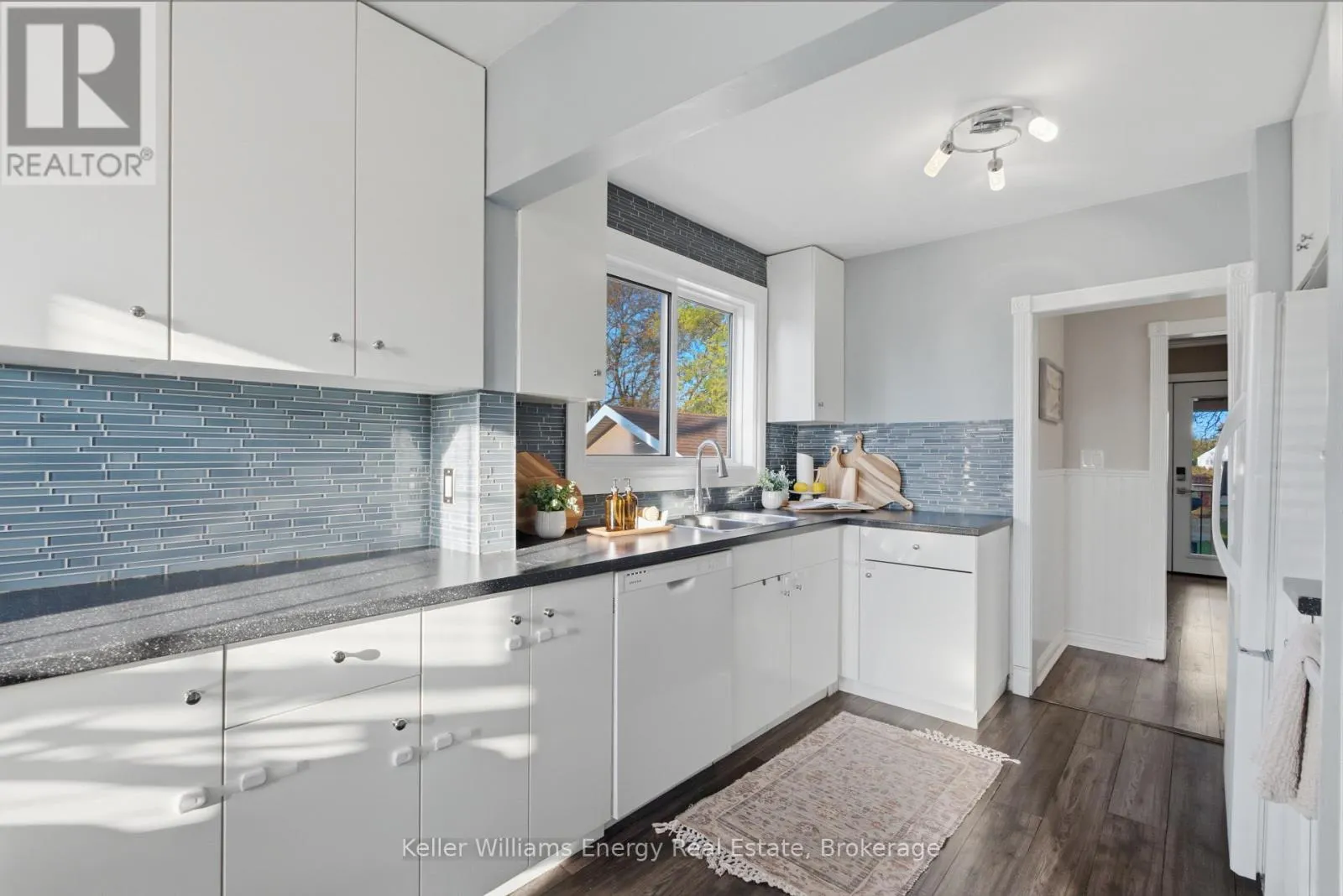 359 RITSON ROAD N